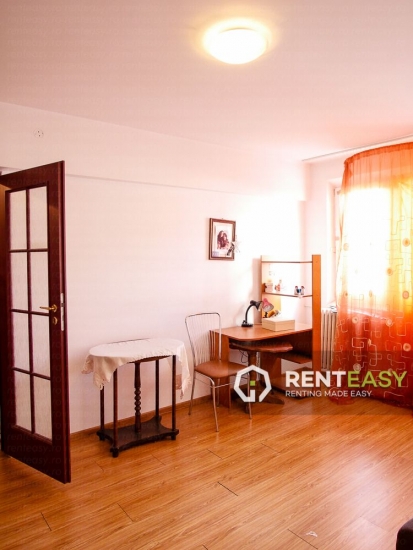 Apartament cu 2 camere decomandat de inchiriat in Centru - zona Piata Unirii