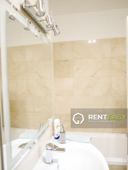 Apartament spatios cu 2 camere de inchiriat in bloc nou situat in zona Tatarasi