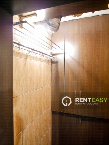 Apartament decomandat cu 3 camere de inchiriat in zona Stefan cel Mare