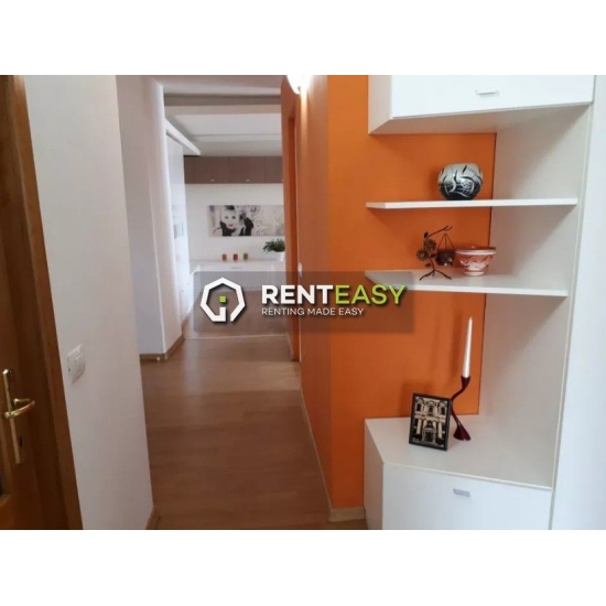 Apartament cu 3 camere de inchiriat situat in zona Tatarasi