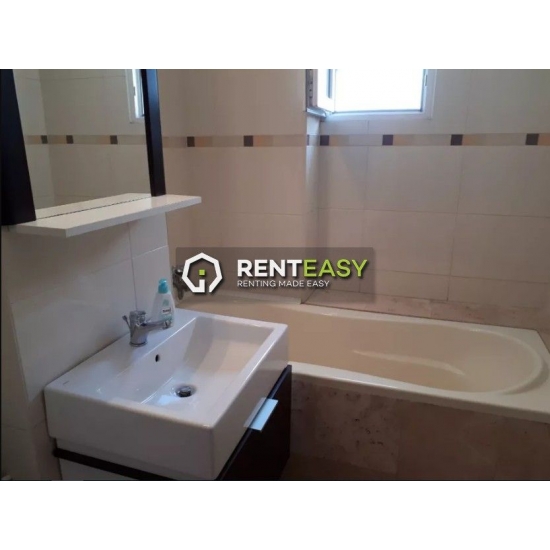 Apartament cu 3 camere de inchiriat situat in zona Tatarasi