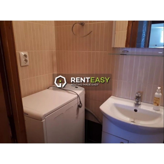 Apartament cu 3 camere de inchiriat situat in zona Tatarasi
