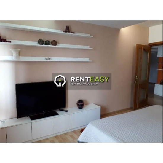 Apartament cu 3 camere de inchiriat situat in zona Tatarasi
