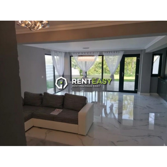 Apartament cu 3 camere de inchiriat in bloc nou situat in zona Copou