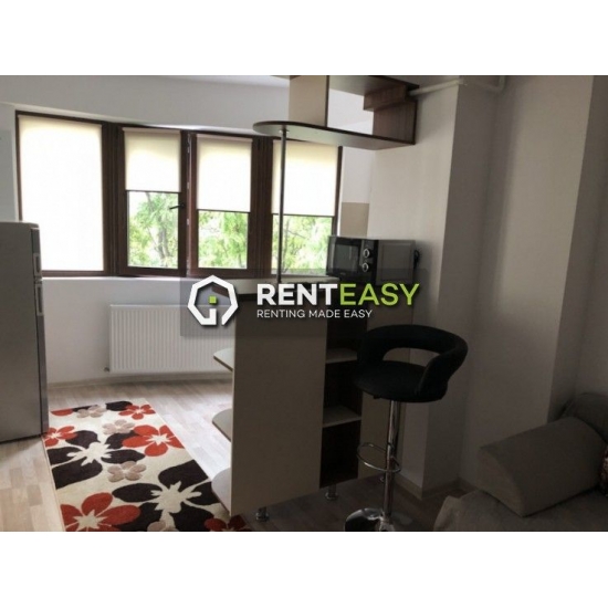 Apartament cu 3 camere de inchiriat in Centru - zona Palas