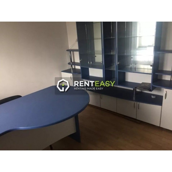 Apartament cu 4 camere de inchiriat situat in zona Garii