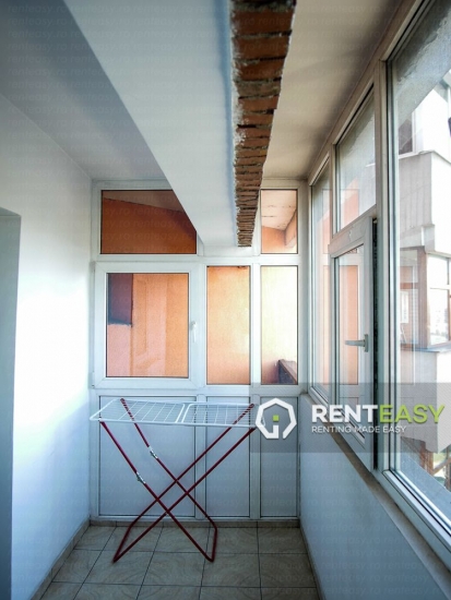 Apartament cu 4 camere de inchiriat situat pe Independentei