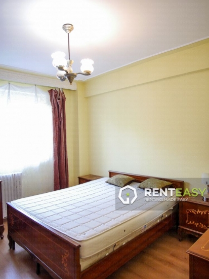 Apartament cu 3 camere de inchiriat in zona Moldova Mall