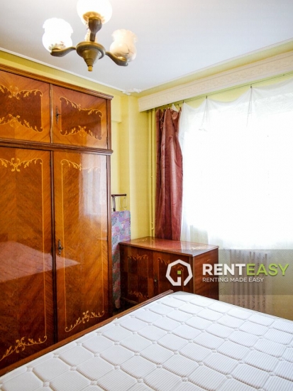 Apartament cu 3 camere de inchiriat in zona Moldova Mall
