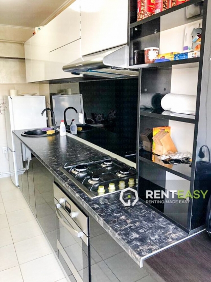 Apartament cu 3 camere de inchiriat situat in Piata Unirii