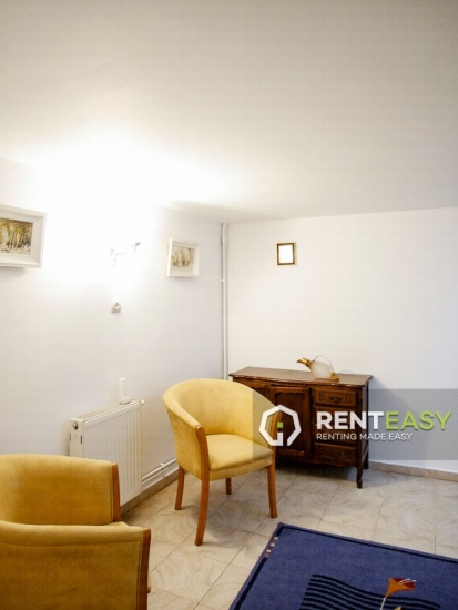 Casa cu 4 camere de inchiriat in zona Copou