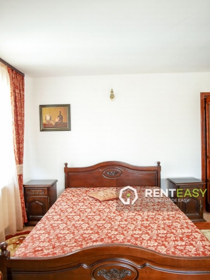 Casa cu 4 camere de inchiriat in zona Copou