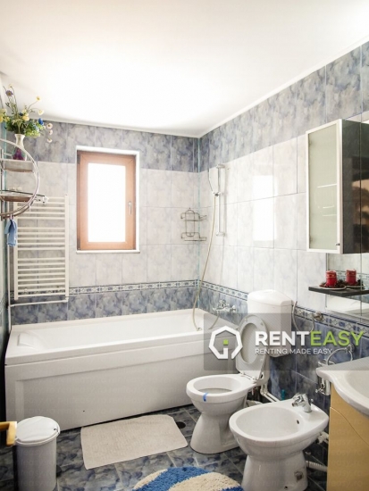 Casa cu 4 camere de inchiriat in zona Copou