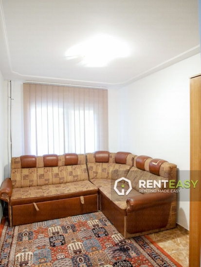 Apartament cu 3 camere de inchiriat situat in zona Podul de Fier