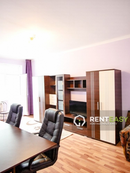Apartament spatios cu 2 camere de inchiriat in zona Centrala - Cuza Voda 