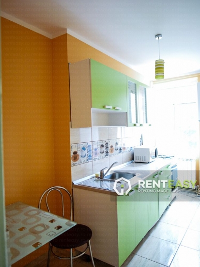 Apartament spatios cu 2 camere de inchiriat in zona Centrala - Cuza Voda 