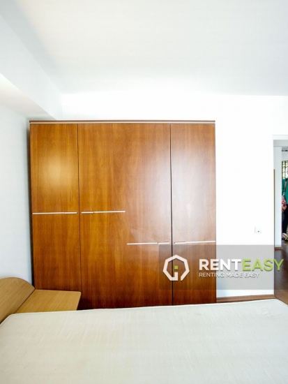 Apartament spatios cu 3 camere decomandat de inchiriat in zona Pacurari