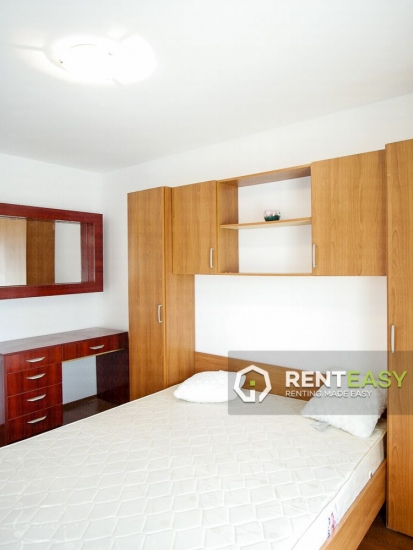 Apartament spatios cu 3 camere decomandat de inchiriat in zona Pacurari