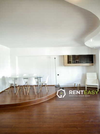 Apartament spatios cu 3 camere decomandat de inchiriat in zona Pacurari
