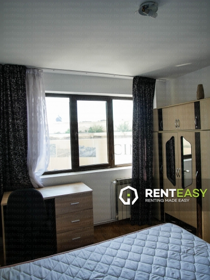 Apartament spatios cu 2 camere de inchiriat in zona Piata Unirii