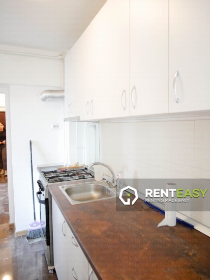 Apartament spatios cu 2 camere de inchiriat in zona Piata Unirii