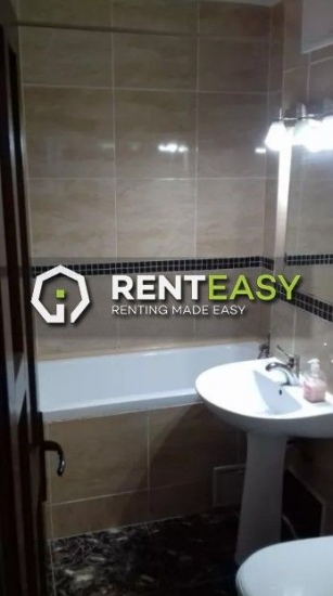 Apartament cu 3 camere de inchiriat situat in Pacurari