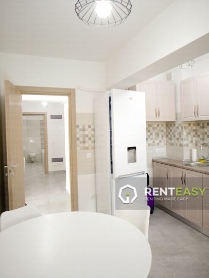 Apartament cu 2 camere de inchiriat in bloc nou situat in zona Iulius Mall
