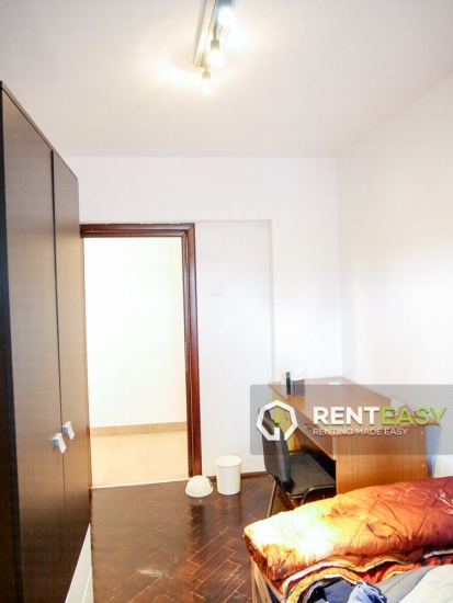 Apartament cu 4 camere de inchiriat situat pe Independentei