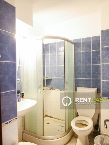 Apartament cu 4 camere de inchiriat situat pe Independentei