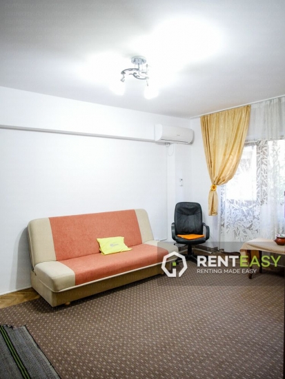 Apartament cu 3 camere de inchiriat in Centru - zona Stefan cel Mare