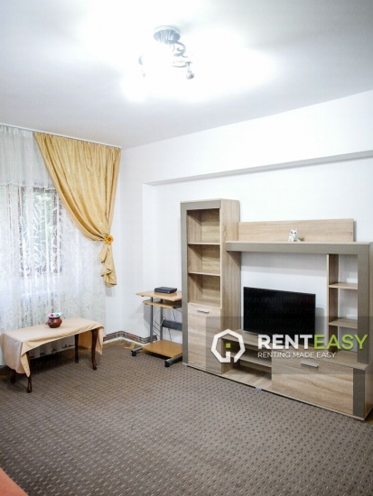 Apartament cu 3 camere de inchiriat in Centru - zona Stefan cel Mare