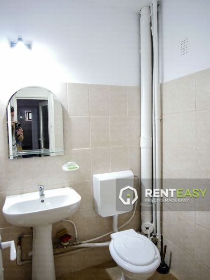Apartament cu 3 camere de inchiriat in Centru - zona Stefan cel Mare