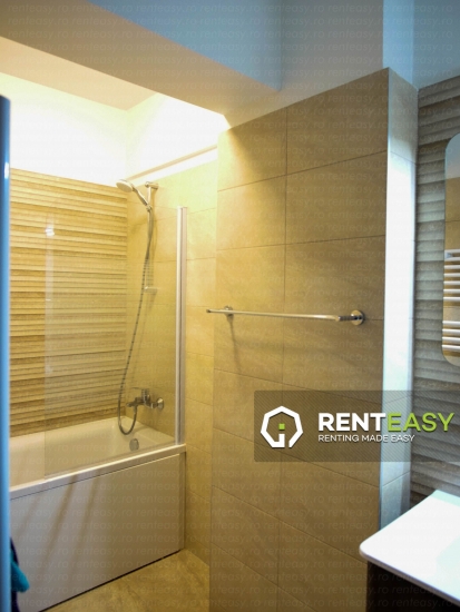 Apartament cu 2 camere decomandat de inchiriat in bloc nou situat in zona - Iulius Mall