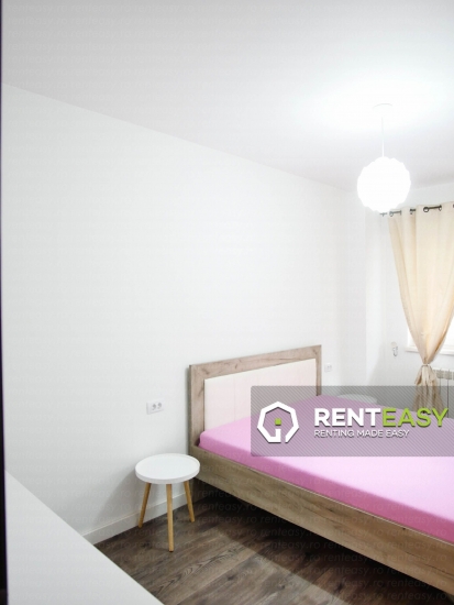 Apartament cu 2 camere decomandat de inchiriat in bloc nou situat in zona - Iulius Mall