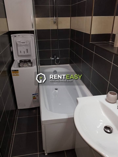 Apartament cu 2 camere de inchiriat in zona Centrala
