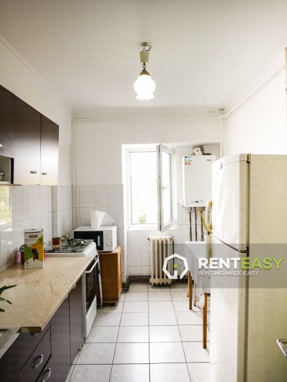 Apartament decomandat cu 3 camere de inchiriat in Centru - zona Independentei