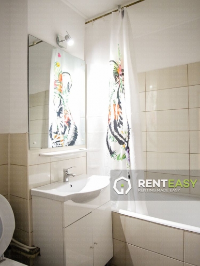 Apartament decomandat cu 3 camere de inchiriat in Centru - zona Independentei