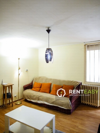 Apartament cu 4 camere de inchiriat la casa situat in zona Sarariei