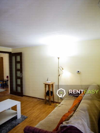 Apartament cu 4 camere de inchiriat la casa situat in zona Sarariei