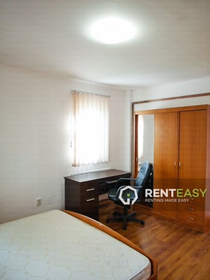 Apartament cu 4 camere de inchiriat la casa situat in zona Sarariei