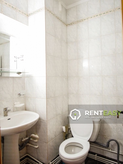 Apartament cu 4 camere de inchiriat situat in zona Billa