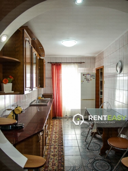Apartament cu 4 camere de inchiriat situat in zona Billa