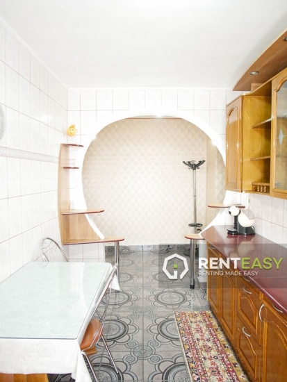 Apartament cu 4 camere de inchiriat situat in zona Billa
