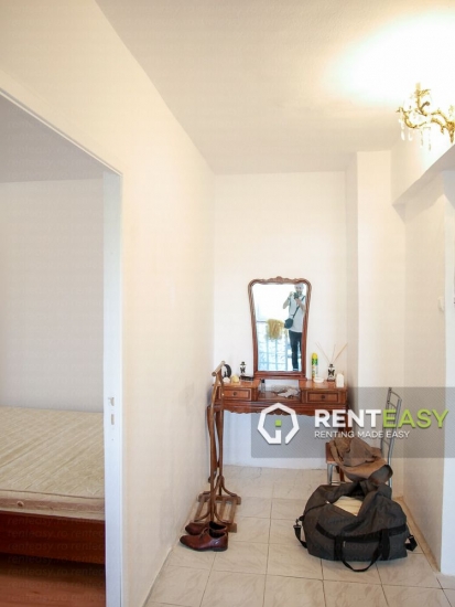 Apartament decomandat cu 3 camere de inchiriat in Centru -Bulevardul Independentei