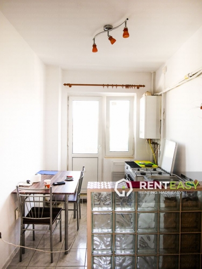 Apartament decomandat cu 3 camere de inchiriat in Centru -Bulevardul Independentei