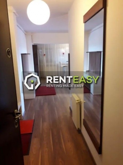 Apartament cu 3 camere de inchiriat in Centru - zona Targu Cucu