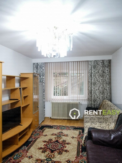 Apartament decomandat cu 3 camere de inchiriat in Centru - zona Targu Cucu