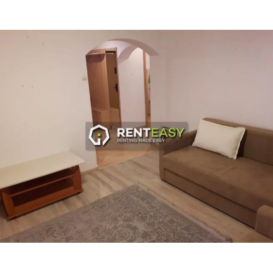 Apartament cu 3 camere de inchiriat in zona Podul de Fier - Padurii
