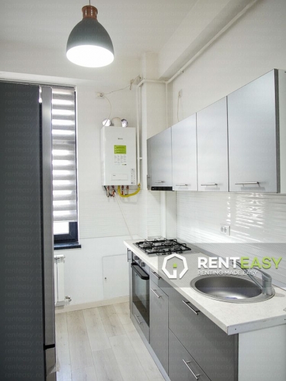 Apartament cu 3 camere de inchiriat in Centru - zona UMF