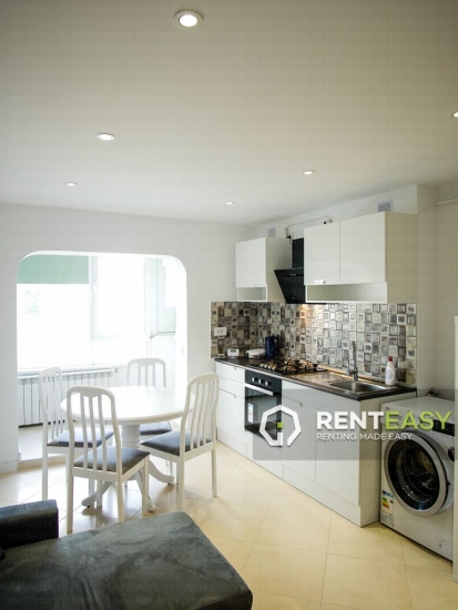 Prima Inchiriere! Apartament cu 3 camere in zona Pacurari